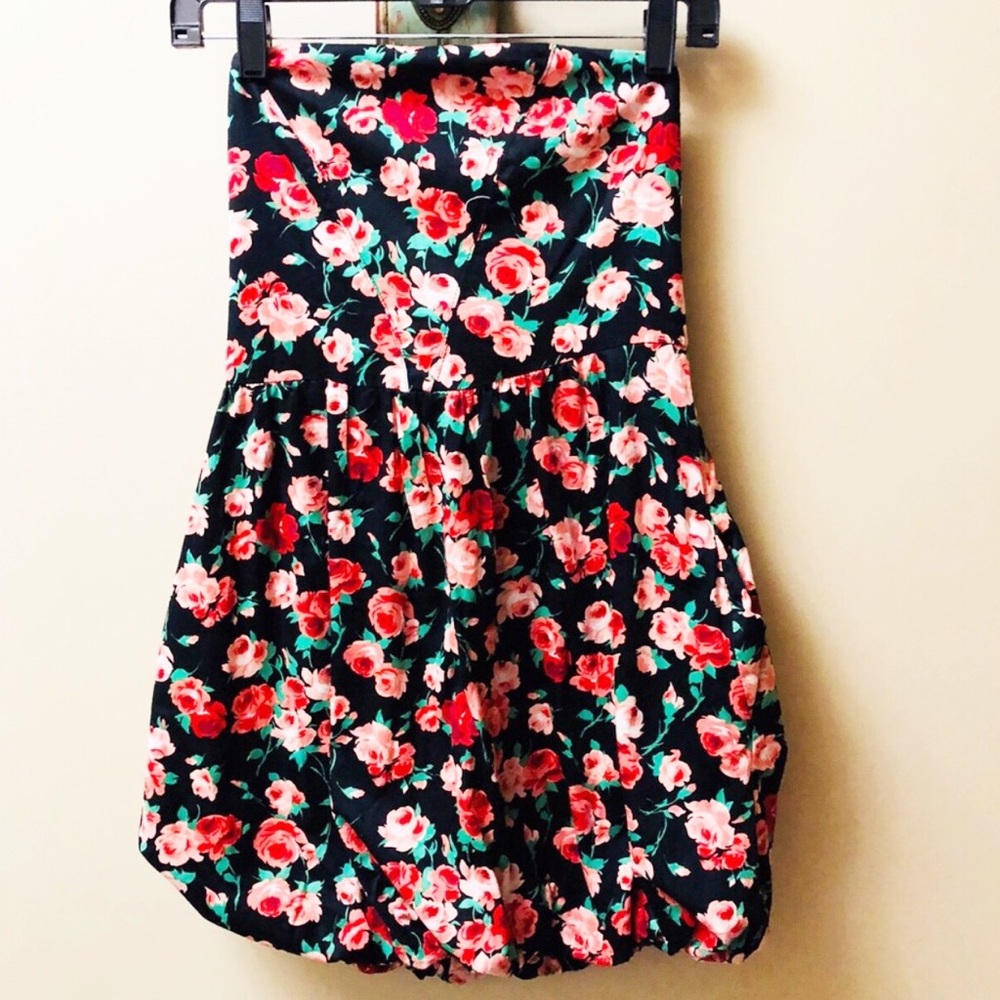 Pins & Needles strapless dress smocked back S